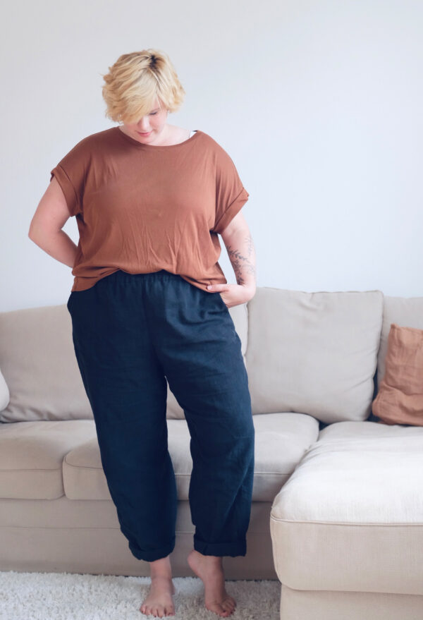 FrauenBux-schwarz-Tragebild FrauenBux-schwarz-Tragebild